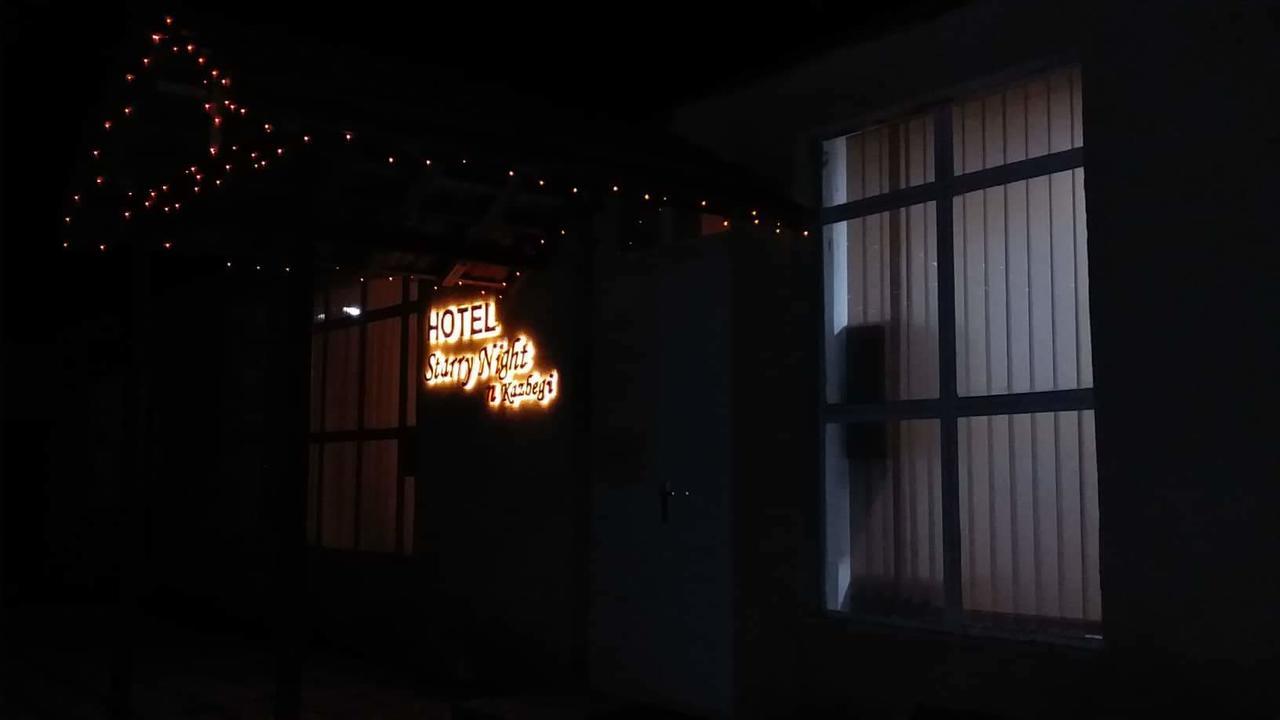 Hotel Starry Night Kazbegi Exterior foto